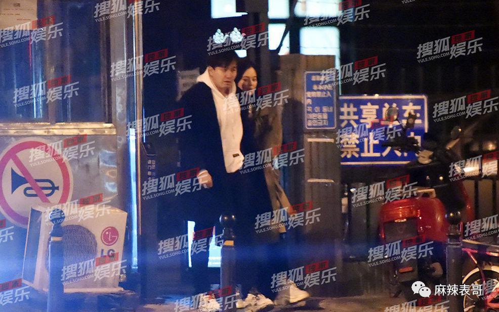 从棋逢对手到如今的男弱女强，这下网友更催他俩分手了…