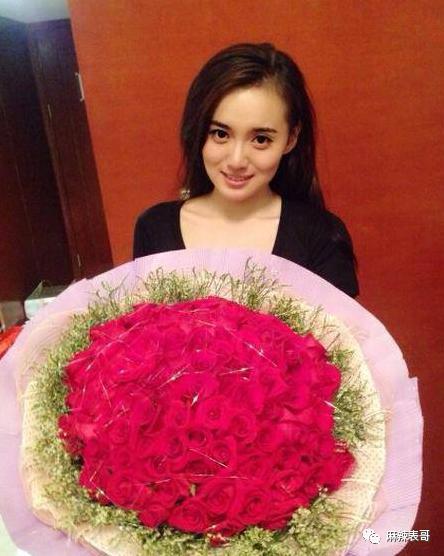 从棋逢对手到如今的男弱女强，这下网友更催他俩分手了…