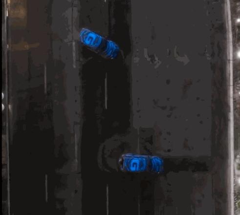 奔驰电动 G 级亮相 CES 2024，大秀坦克掉头功能