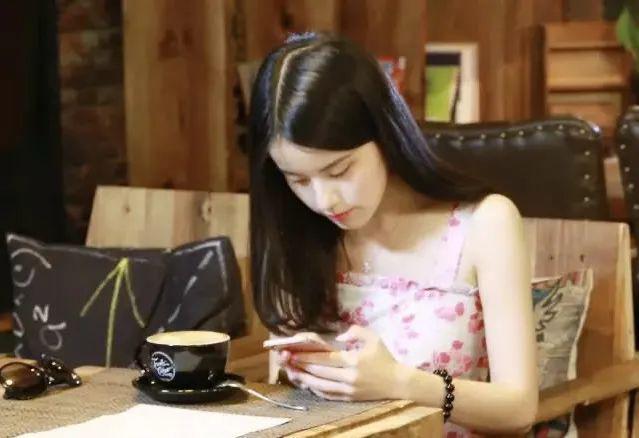 内娱第一beta恋爱了？？网友：他的人夫感太强了