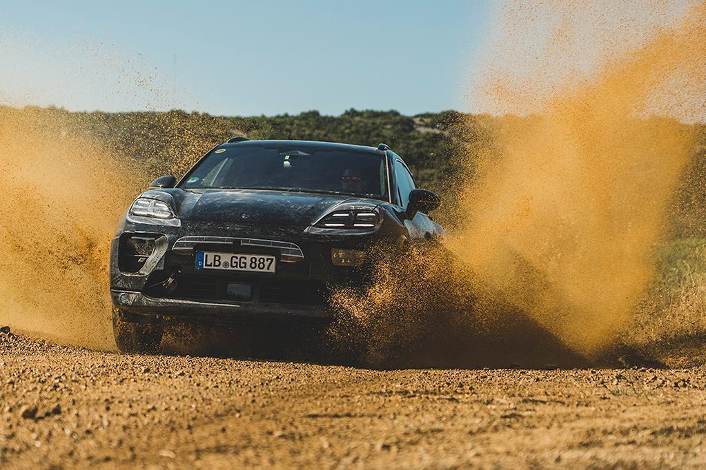 保时捷纯电动 Macan EV 即将迎来首秀，续航超 500 公里