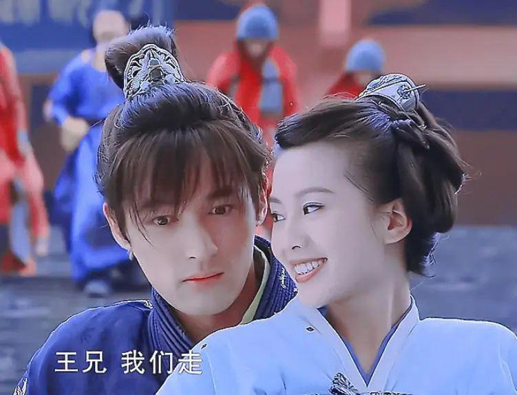 当蓝盈莹跟江疏影在一起，我才彻底明白，美人在骨不在皮