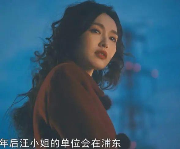 当蓝盈莹跟江疏影在一起，我才彻底明白，美人在骨不在皮