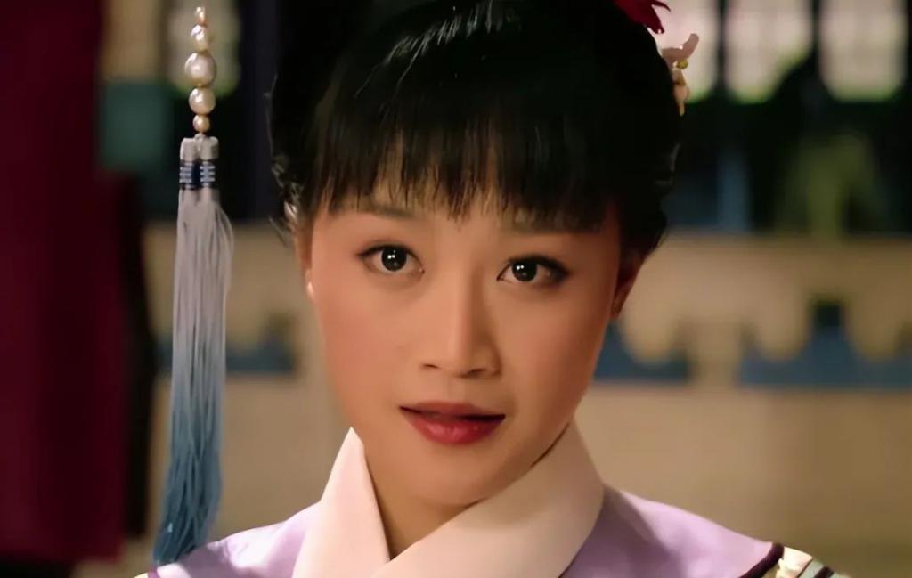 当蓝盈莹跟江疏影在一起，我才彻底明白，美人在骨不在皮