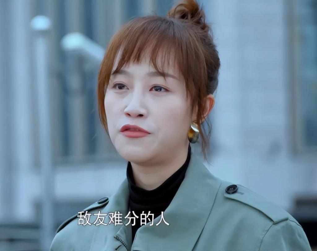 当蓝盈莹跟江疏影在一起，我才彻底明白，美人在骨不在皮