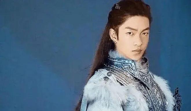 靠好角色逆风翻盘，娱乐圈是全世界最势利眼的地方？