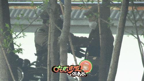 靠好角色逆风翻盘，娱乐圈是全世界最势利眼的地方？