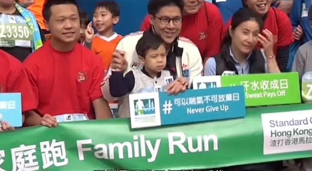 还记得霍启刚的儿子吗？隔代遗传了霍英东的长相？