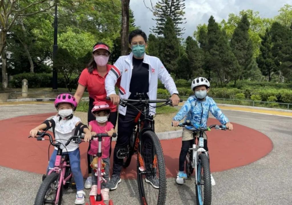 还记得霍启刚的儿子吗？隔代遗传了霍英东的长相？