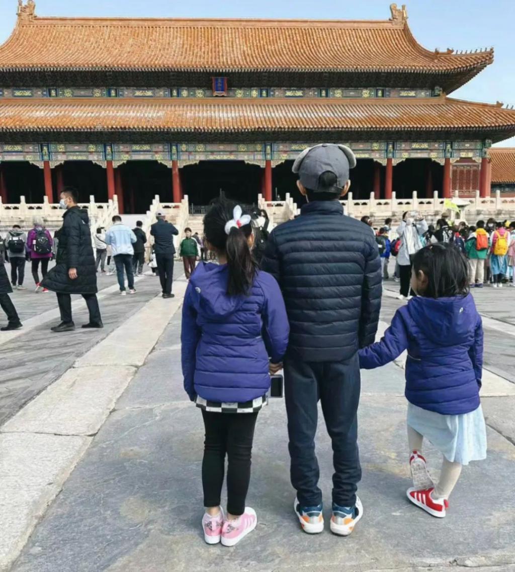 还记得霍启刚的儿子吗？隔代遗传了霍英东的长相？