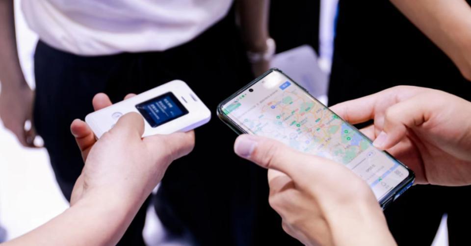 199元…腾讯出的这手机，有点骚啊