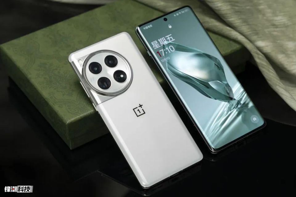 离谱，刚发布这512GB新机，一定是来捣乱的