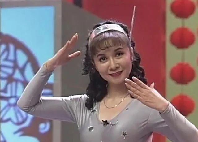 三个顶流，带不动一个冯小刚