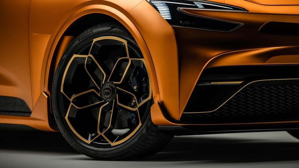 美国车企 Mullen 推出Five RS超高性能电动SUV，号称可 2 秒破百