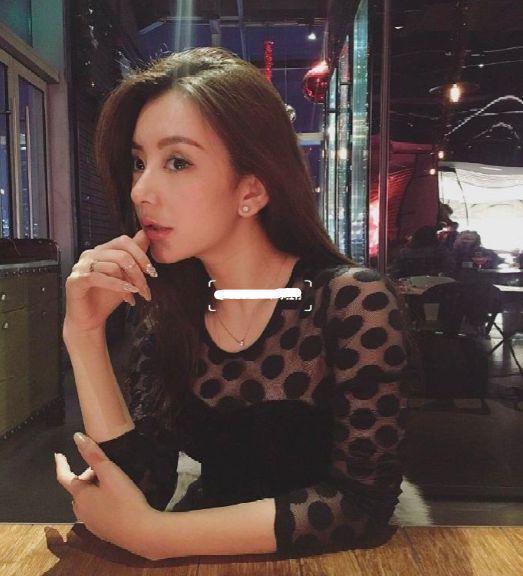 方媛旧照：穿得像千金名媛，审美领先10年