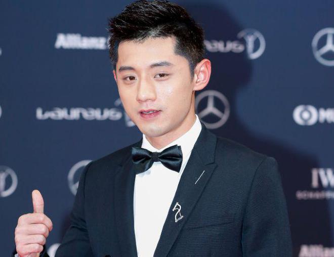 张继科体育馆被偶遇！变胖变黑，状态憔悴沧桑，眼神木讷