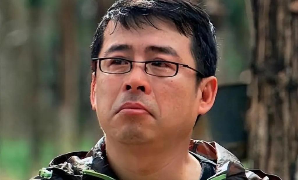 被央视开除，要求中国人向世界道歉，他到底发生了什么？