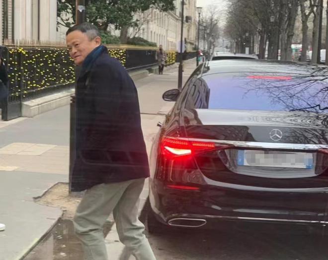 马云巴黎被偶遇，换新发型、新造型，疑和LV总裁谈合作！