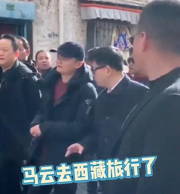 马云巴黎被偶遇，换新发型、新造型，疑和LV总裁谈合作！