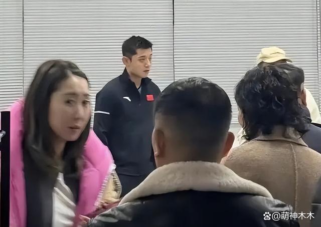 张继科复出热搜翻车！低调执教如素人，被质疑品行不配教人