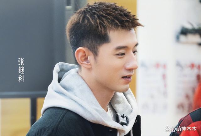 张继科复出热搜翻车！低调执教如素人，被质疑品行不配教人