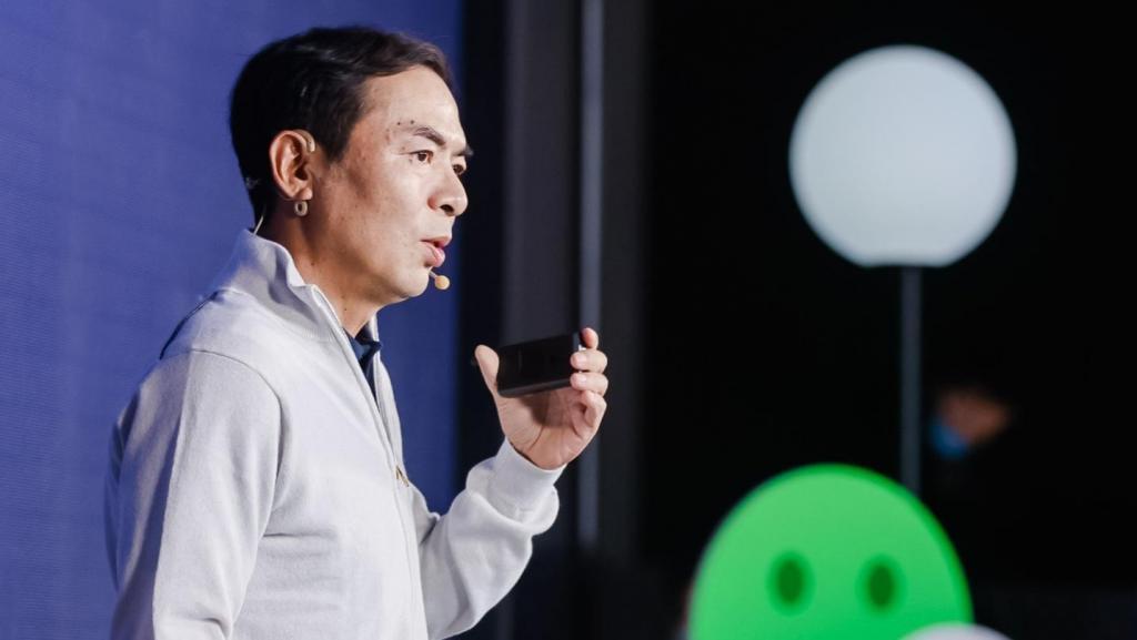 微信终于挤进风口