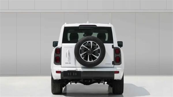 复古方盒子设计 柴油汽油双动力！全新哈弗H9官图发布