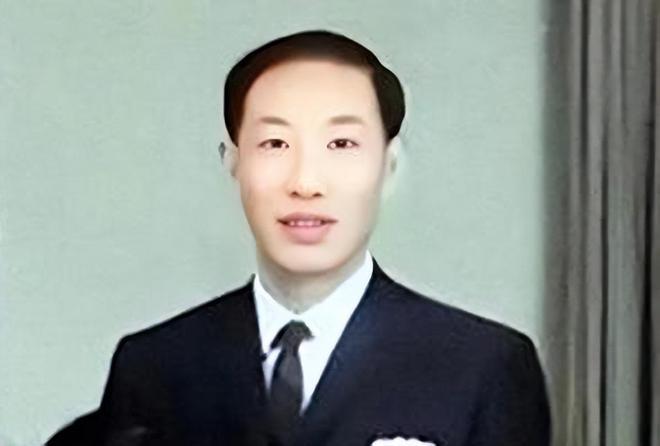 王家卫，别装了