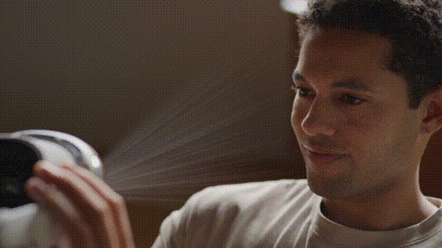 苹果CEO库克降薪，2023年只挣了4.5亿，微软市值短暂超越苹果夺回全球第一