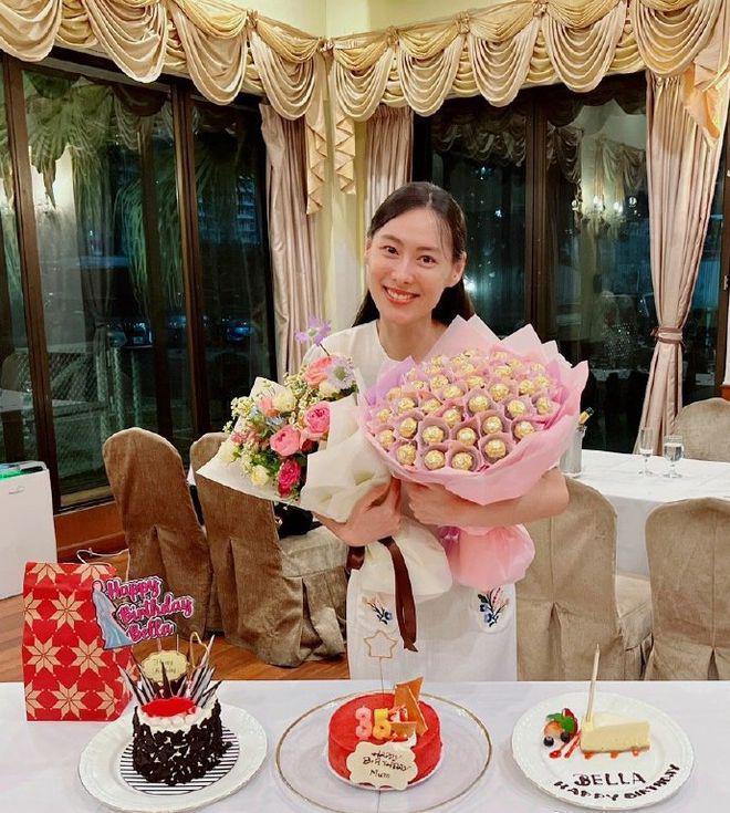 港姐郭嘉文彻底“消失”了，35岁梁洛施终究笑到了最后！