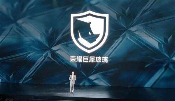 赵明回应苹果iPhone和荣耀Magic6谁硬 :对撞一下试试