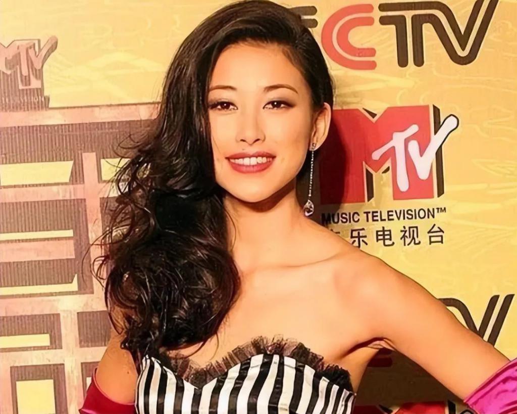 孙俪和朱珠亮相红毯：有人颜值昙花一现，有人越老越年轻