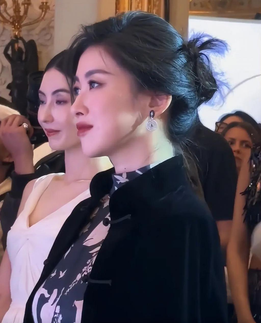 孙俪和朱珠亮相红毯：有人颜值昙花一现，有人越老越年轻