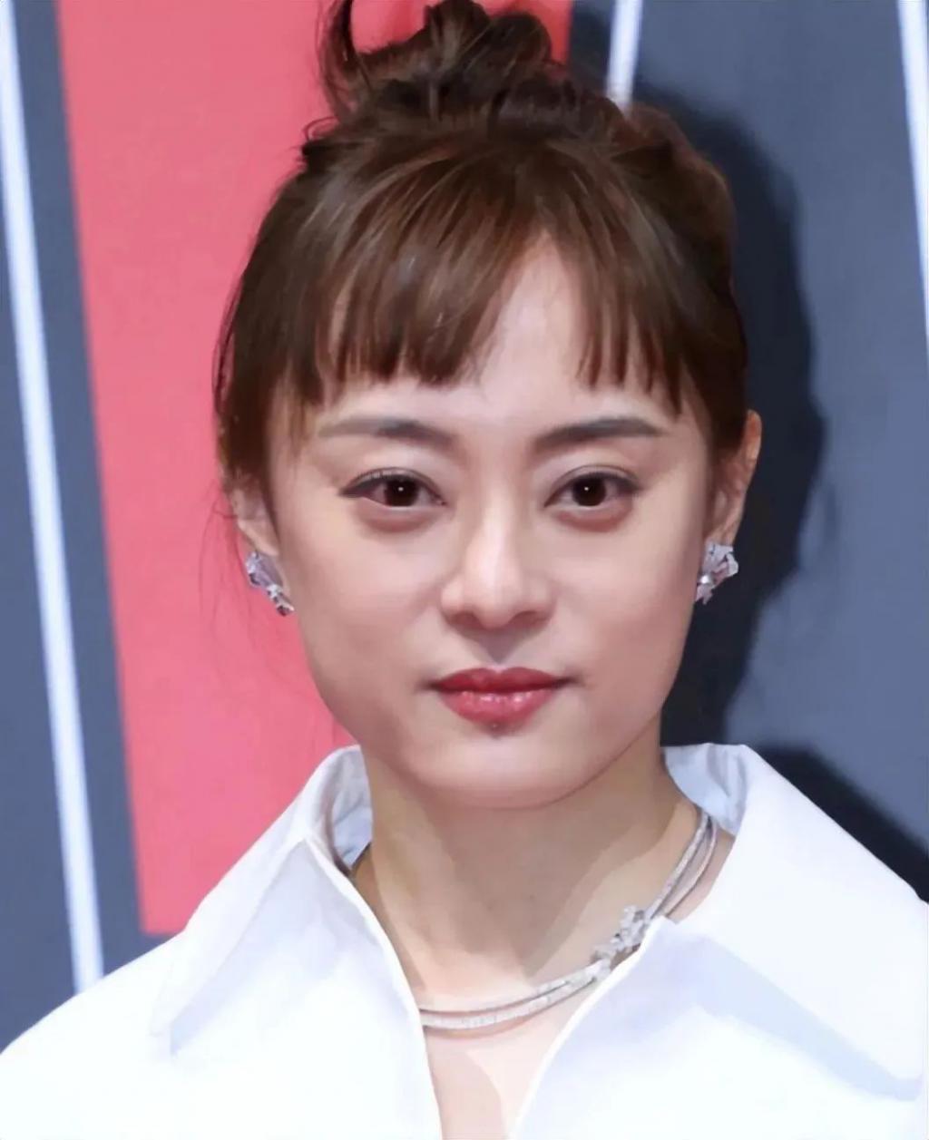 孙俪和朱珠亮相红毯：有人颜值昙花一现，有人越老越年轻