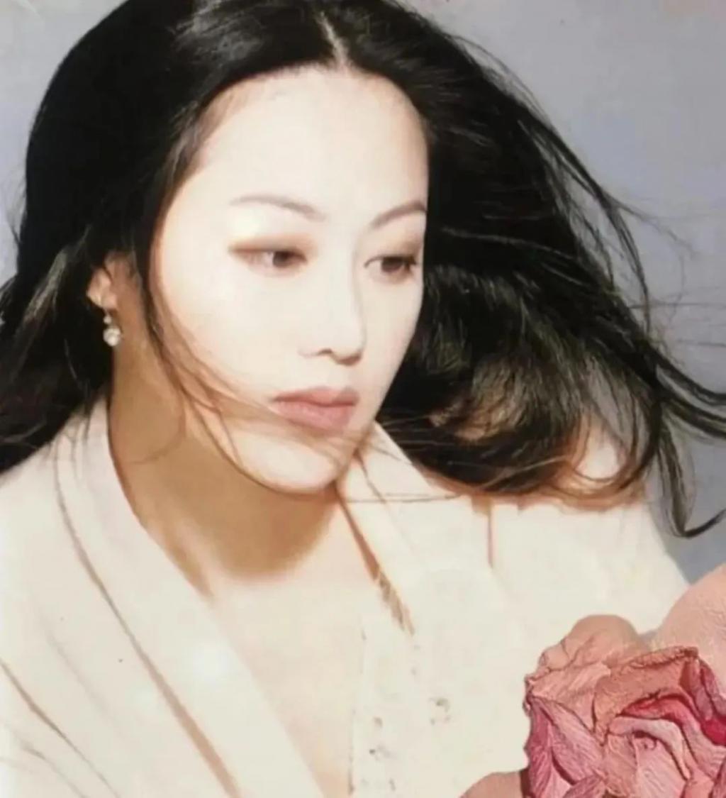 年度色来了，可蜜桃粉才不是“好嫁风”