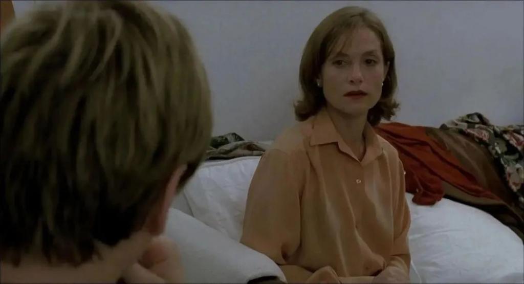 年度色来了，可蜜桃粉才不是“好嫁风”