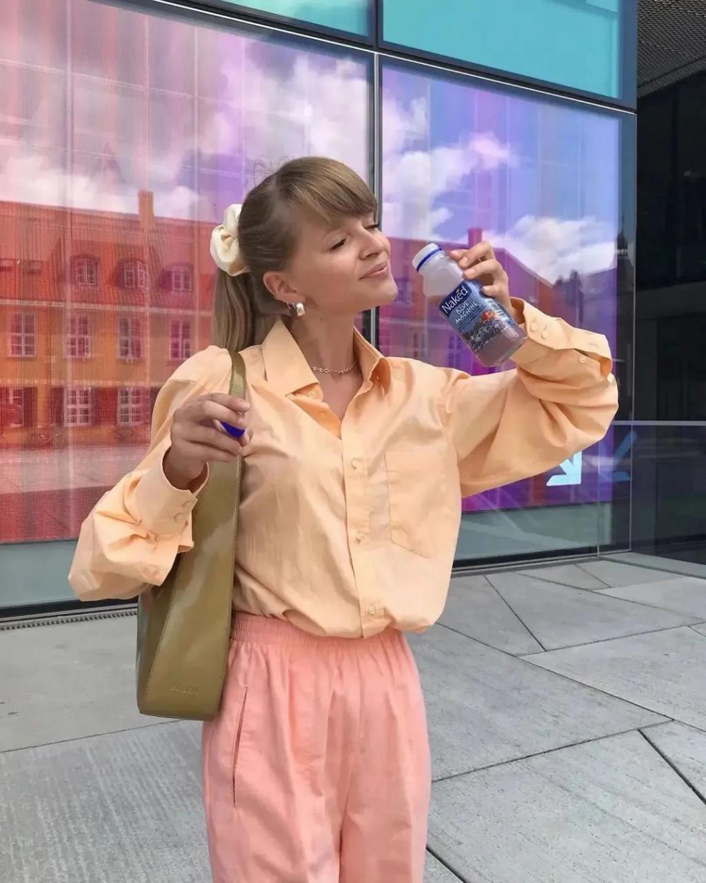 年度色来了，可蜜桃粉才不是“好嫁风”