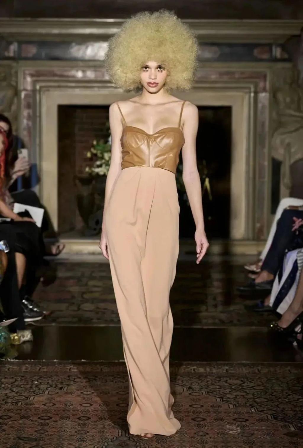 年度色来了，可蜜桃粉才不是“好嫁风”