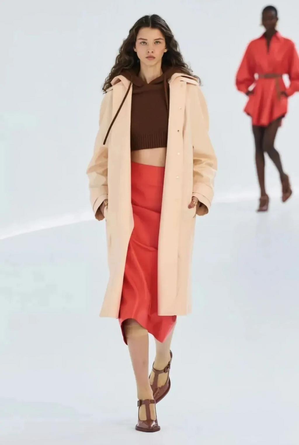 年度色来了，可蜜桃粉才不是“好嫁风”