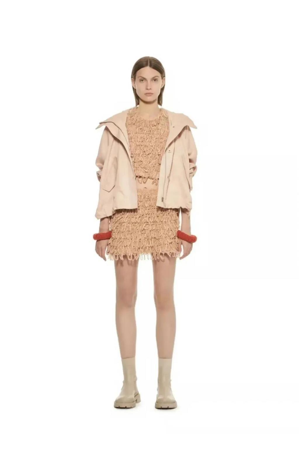 年度色来了，可蜜桃粉才不是“好嫁风”