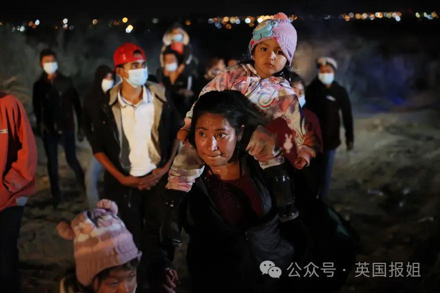 南美一国家进入战争状态！大毒枭越狱，电视台直播恐怖杀戮现场