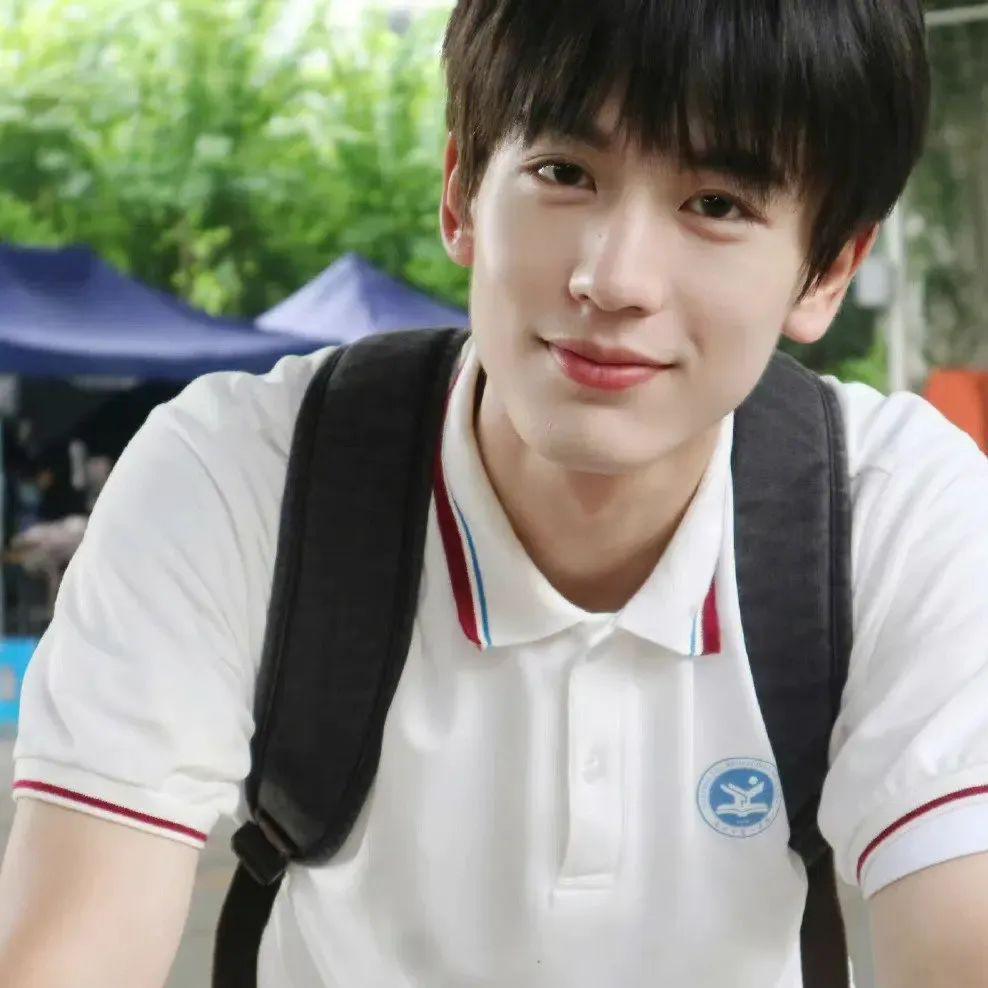 他怎么又帅又好玩啊！