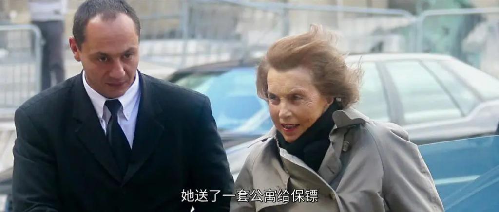 全球第一软饭男，被锤了