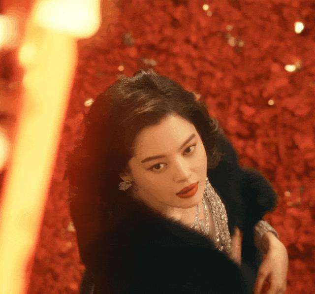 “美貌”与“演技”的双重认可，辛芷蕾是“天选李李”？