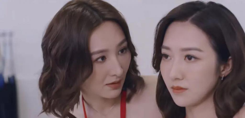 恭喜，她终于不用靠身材上位