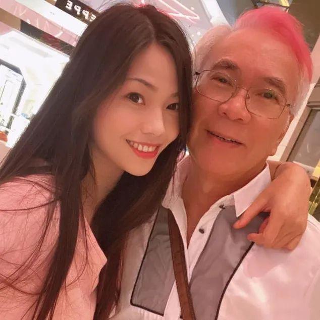 爷孙恋又出事了！女主遇袭后身份曝光：竟是富二代