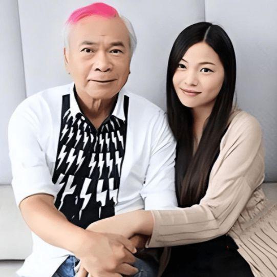 爷孙恋又出事了！女主遇袭后身份曝光：竟是富二代