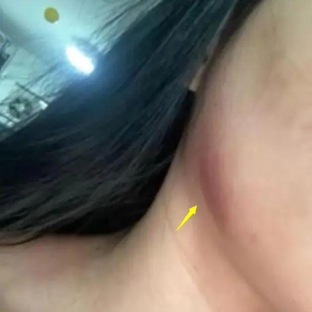 爷孙恋又出事了！女主遇袭后身份曝光：竟是富二代