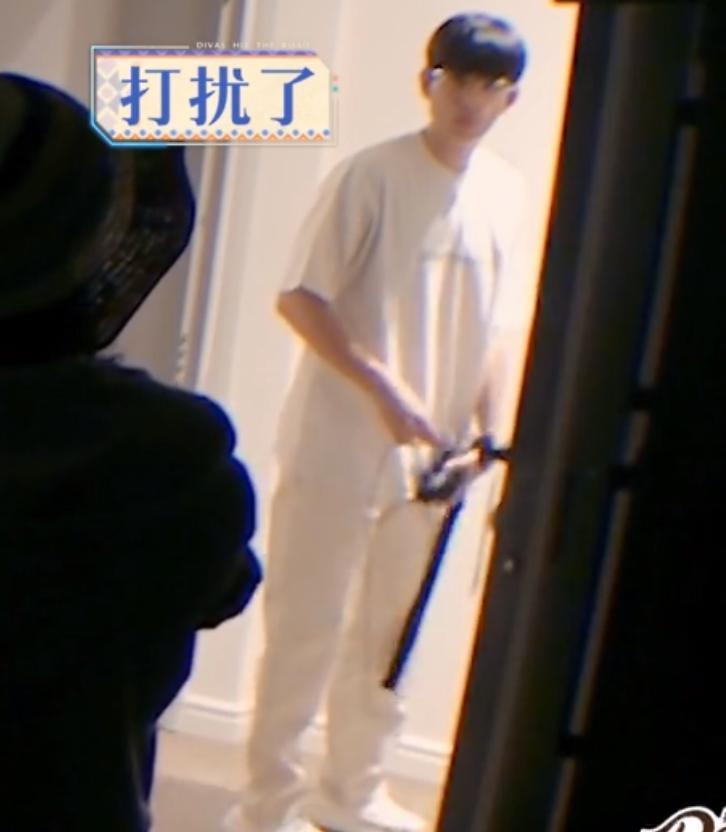 迪丽热巴的迷惑大赏