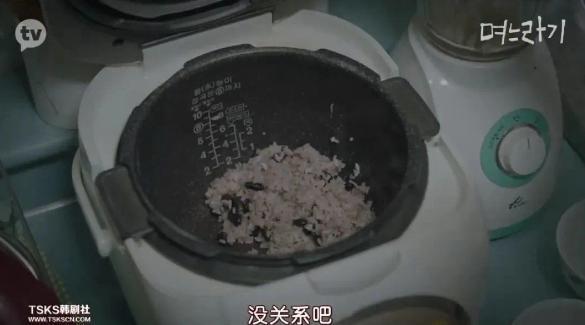 都2024年了，别再把独立女性当成“贤惠的儿媳”